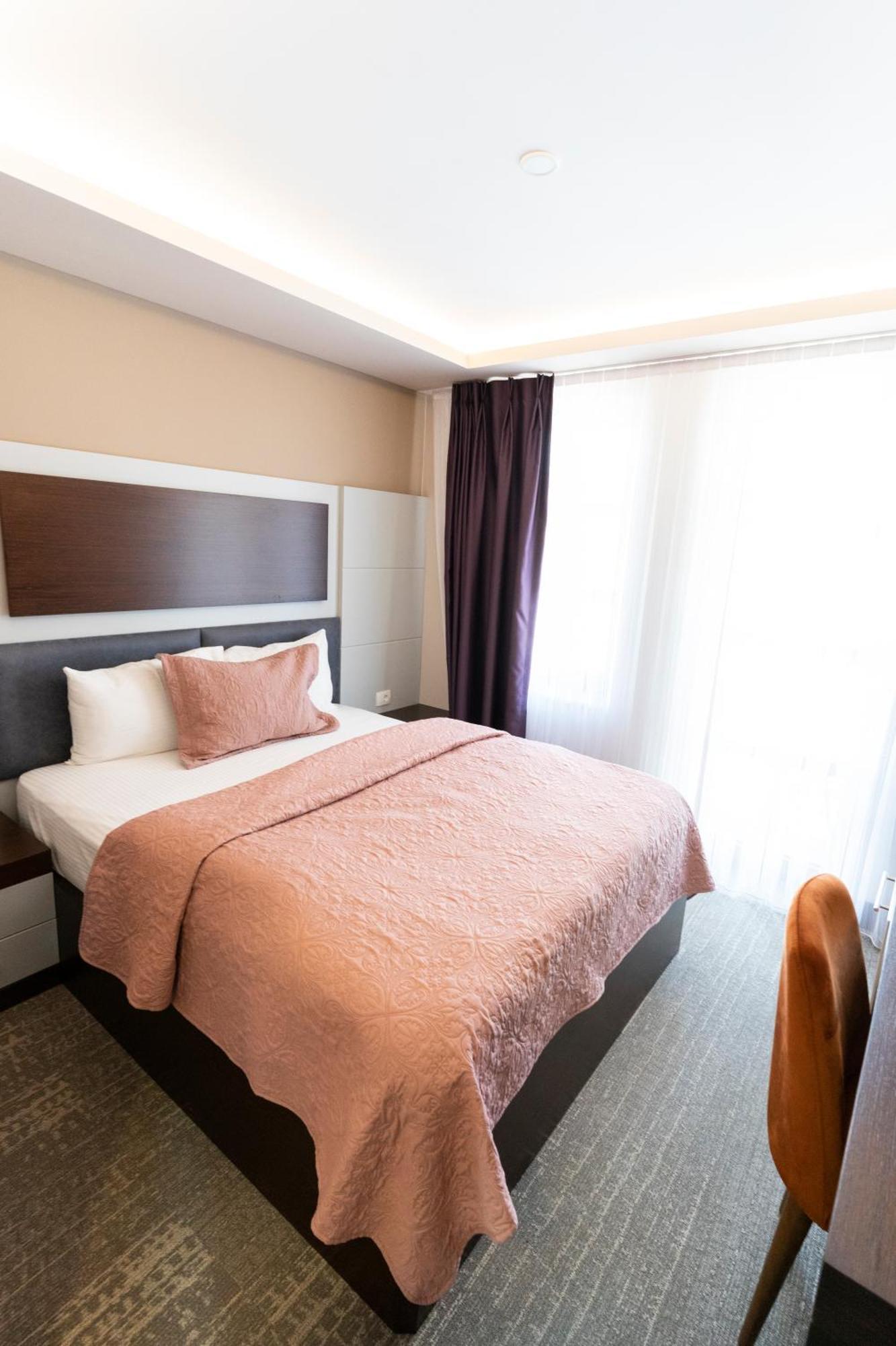 Hotel Prizreni Eksteriør bilde