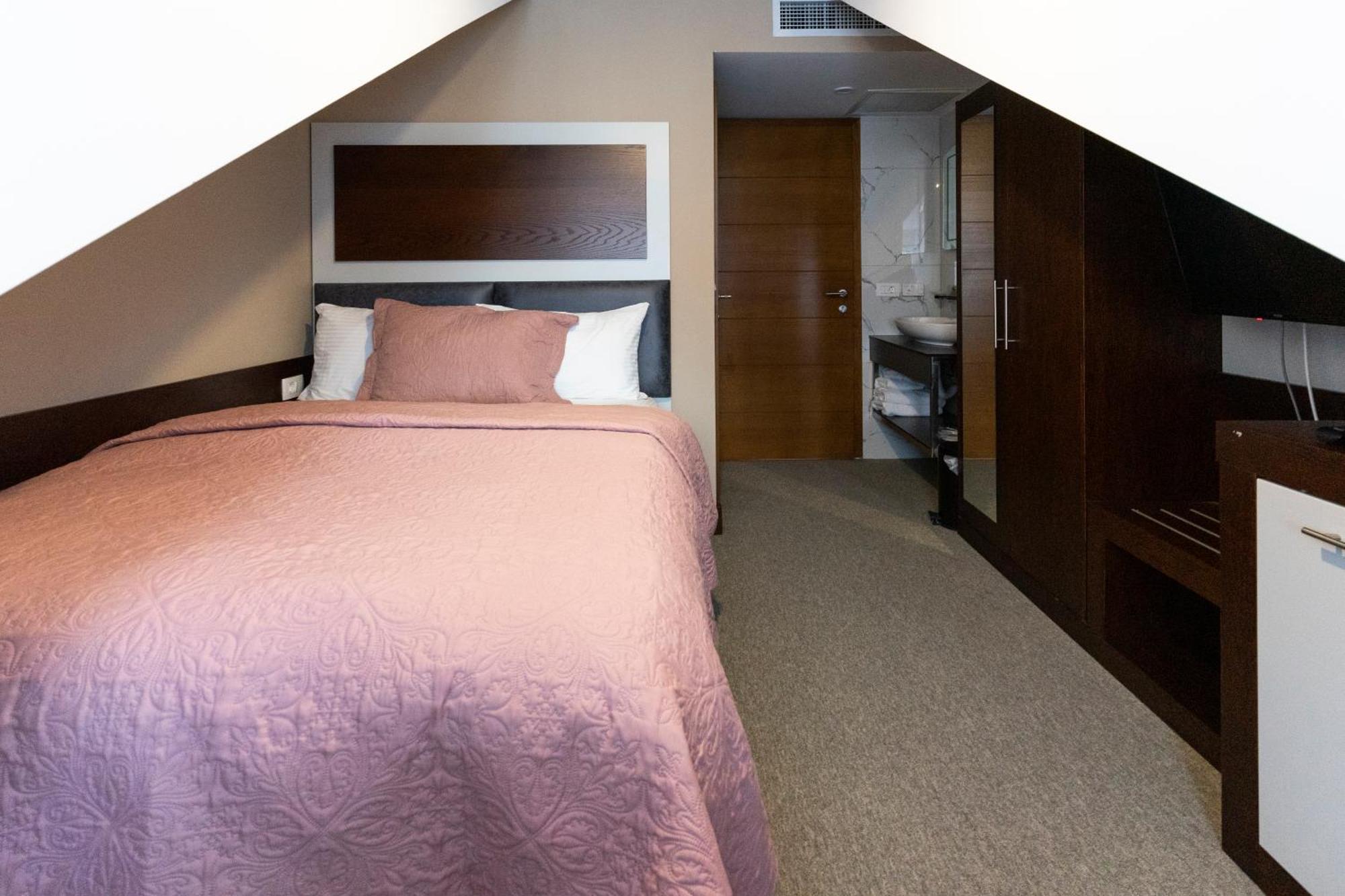 Hotel Prizreni Eksteriør bilde