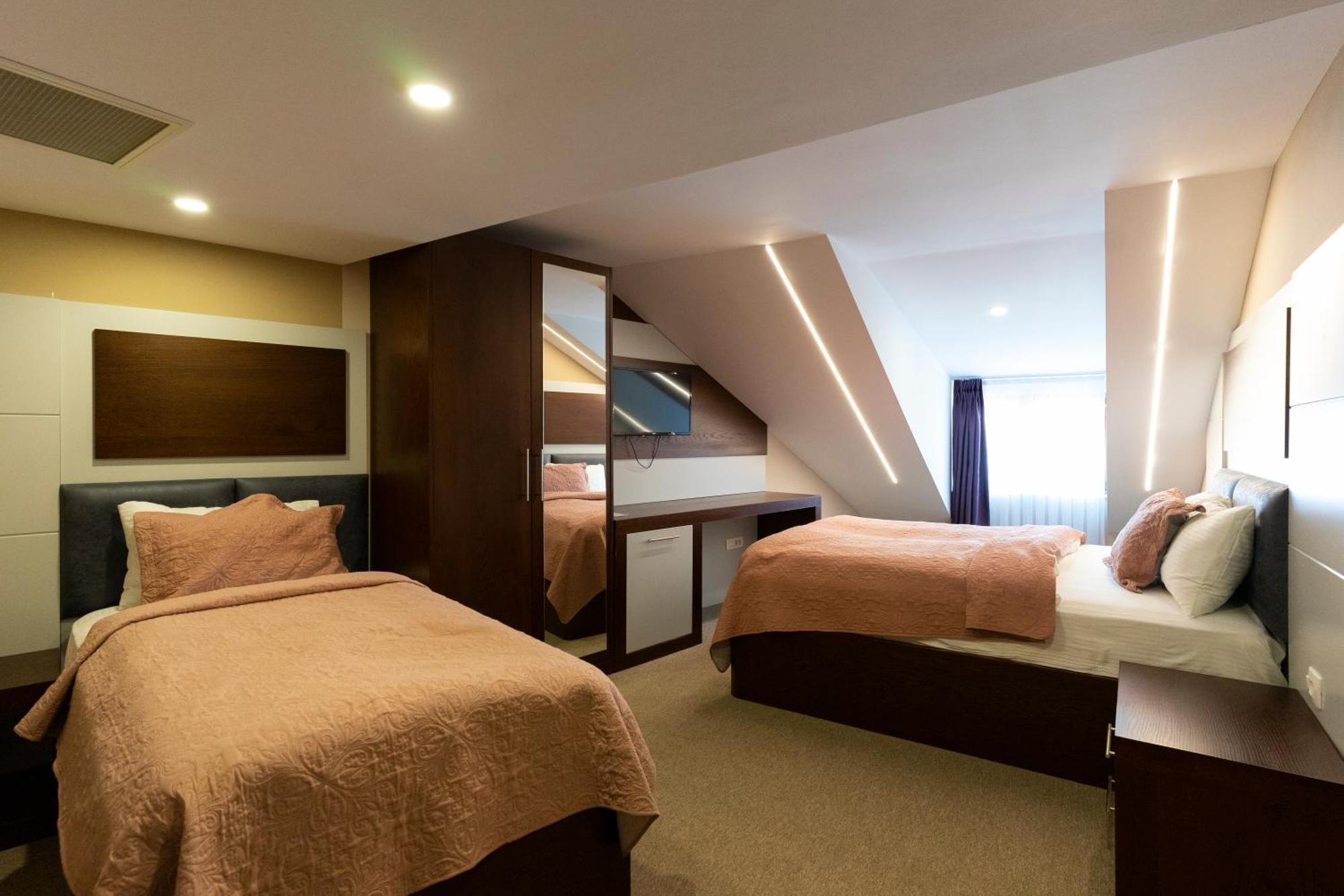 Hotel Prizreni Eksteriør bilde