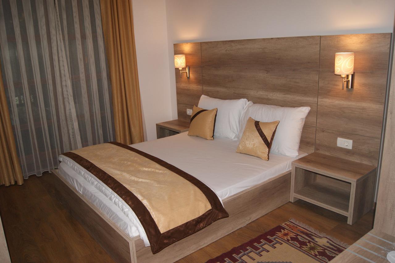 Hotel Prizreni Eksteriør bilde