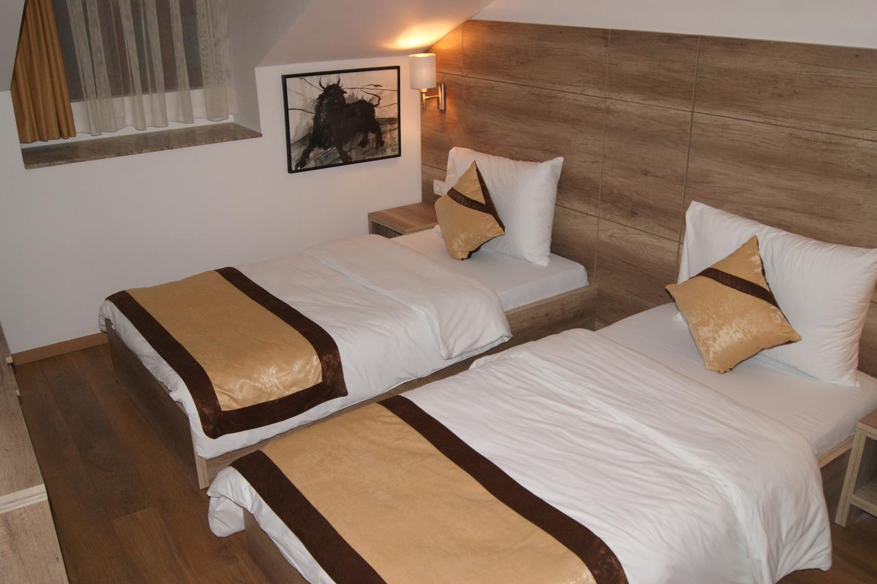 Hotel Prizreni Eksteriør bilde