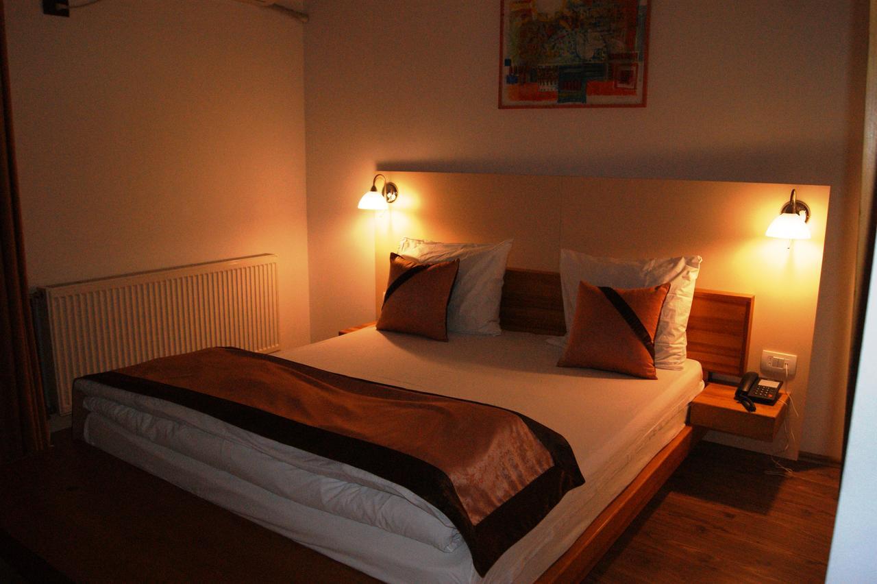Hotel Prizreni Eksteriør bilde